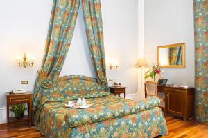 Junior Suite room in Albergo Quattro Stagioni