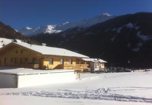 Großglockner Goldried Chalet