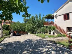 Apartments Viola - Šilo