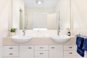 2 Story luxury beach house