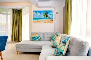 Madagascar Apartment by ALZ