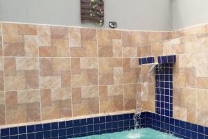 Casa com piscina em Itanhaem