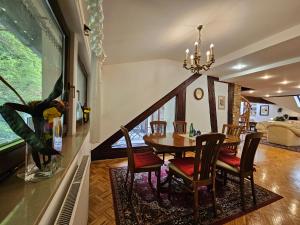 Apartment Nina with private terrace Tour As Ljubljana