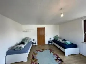 home2stay Worker Apartments Hohenstadt Smart TV, Wifi, Parking - Gruibingen