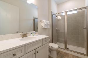 Tropical Oasis Cottage With Private Hot Tub Near Disney With Margaritaville Resort & Island H2O Access - 3021La