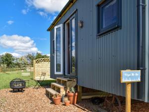 Forget-Me-Not - Uk37646