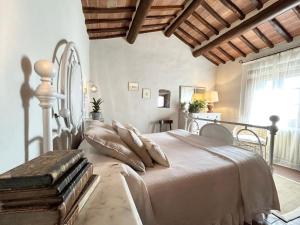 Villa Calcinaio by PosarelliVillas