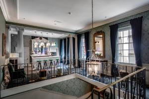 No. 30 Knightsbridge