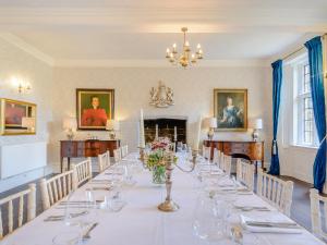 Hodroyd Hall