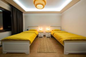 The Sea Cliff Signature