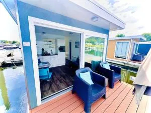 ''Statia'' Cozy & Romantic Houseboat in Maastricht - 卡尼