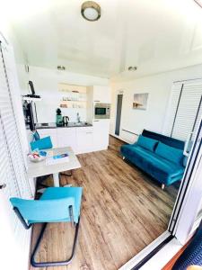 Statia Cozy & Romantic Houseboat in Maastricht