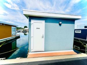 Statia Cozy & Romantic Houseboat in Maastricht