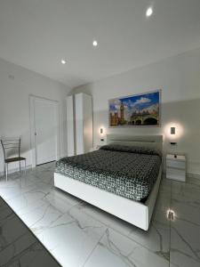 Camera Tripla Deluxe