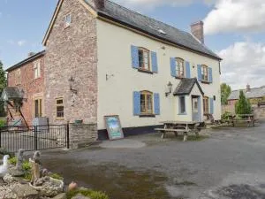 Lamb Inn - Stoke Prior