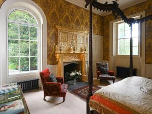Chapel Flat - Uk42251