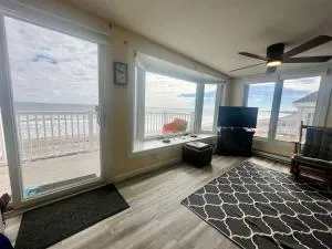 New Ocean Surf 6 - Wells Beach Oceanfront Condo - Kennebunk