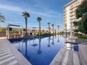 Modern 1-Bed Retreat in Celestia, Dubai South - Dubai