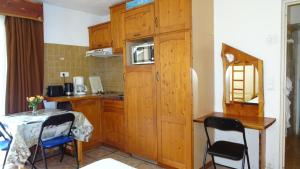 Maisons de vacances Location Villa et Studios Roquebrune-sur-Argens : photos des chambres