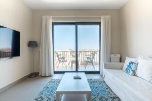 Chic Tawila 1BR • Pristine & Modern