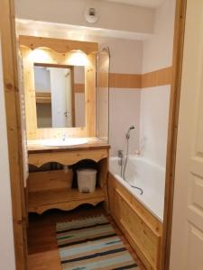 Appartements Station ORELLE-VAL THORENS, app 4-6 pers, piscine et spa : photos des chambres