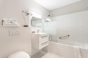 Hotels Hotel de la Baie : photos des chambres