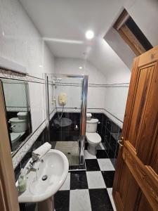 3 Clos Na Feirme Three Bedroom House with Hot Tub