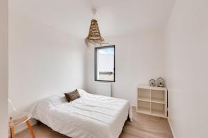 Maisons de vacances 800m de la plage, maison neuve pour 10, piscine : Maison de Vacances