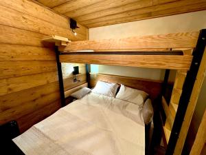 T3 Centre ORRES 1800 - 6 personnes sur piste - Rénové avec parking - M4