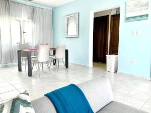 Stanza Mare Ocean View huge Pool Beach Front