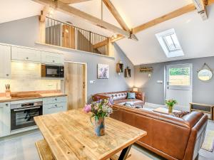 The Cow Shed - Uk38575