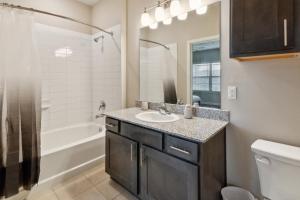 C Creek 4306 I New Construction 1Bd Apt I Gated
