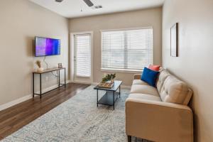 C Creek 7309 I New Construction 1Bd Apt I Gated