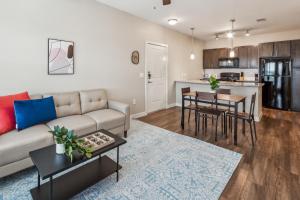 C Creek 7309 I New Construction 1Bd Apt I Gated