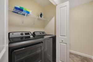 Barefoot Breeze - Storey Lake By Shine Villas #833