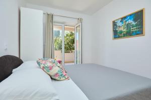 Apartment Summer Chill 1