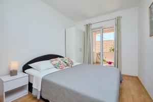 Apartment Summer Chill 1