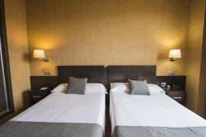Two Connecting Double Rooms room in El Espinar