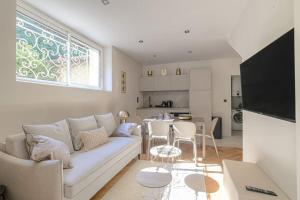 Appartements Joli appartement T2, bien equipe, Saint-Didier : photos des chambres