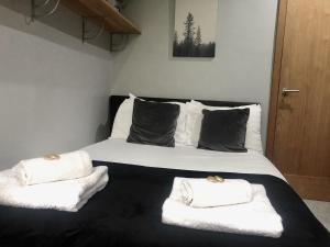 Bassett Home - Double room and Free Parking