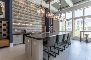 Charming & Modern 1bd1bth I Properties By Preston