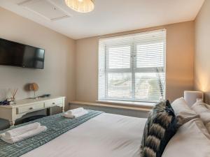 The Perch-Uk37325