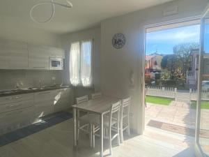 Sirmione - Independent House with Garden