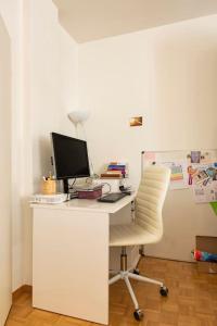 Enjoy Zurich and the lake super central