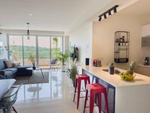 Luxury Beachfront Apartment Near Panama City