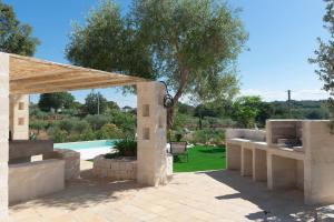 Trulli Cesare with exclusive pool
