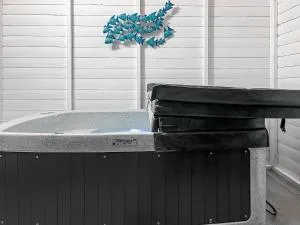 Pollys Place - Brook