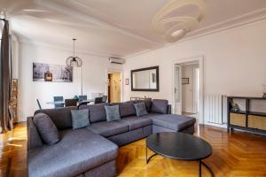 Exclusive 3 bedrooms apartment in Brera