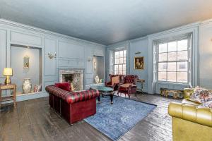 Leinster Apartment, 7 Henrietta Street, Dublin City Centre