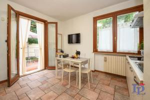 Garden & Pool DesenzanoLoft Official Partner Homes & Villas by Marriott Bonvoy